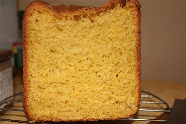 Pan de trigo con cuajada de calabaza (panificadora)