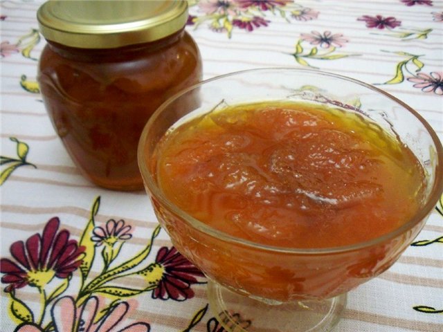 Apricot jam with cognac