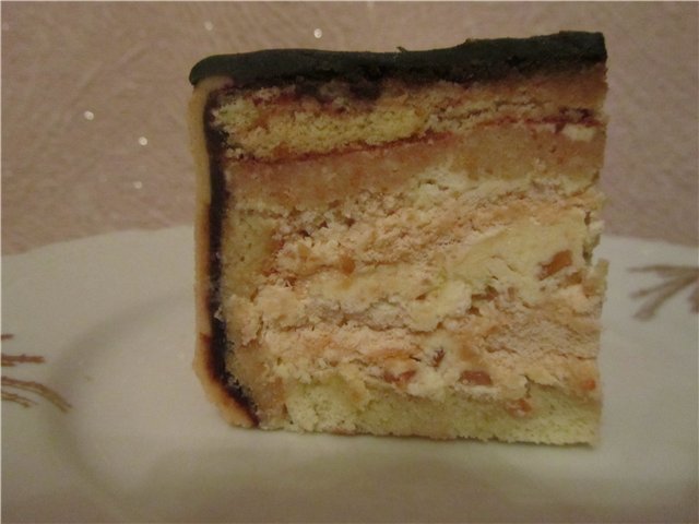 עוגת מרנג שקדים-קוניאק
