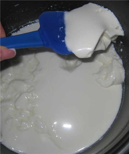 Yogurt in a slow cooker