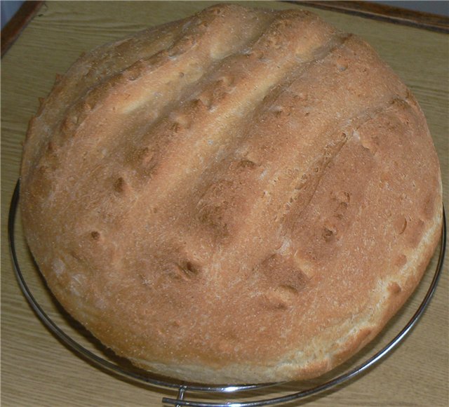 לחם חיטה על סולת בתנור