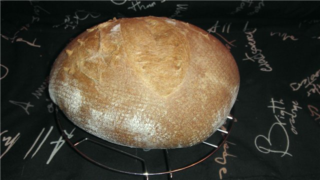 Wheat bread with whole grain flour on ripe dough without yeast