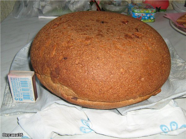 Rye-wheat whole-grain sponge Peasant bread