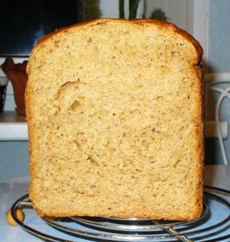 Pane di segale di grano con condimento alla maionese (forno)