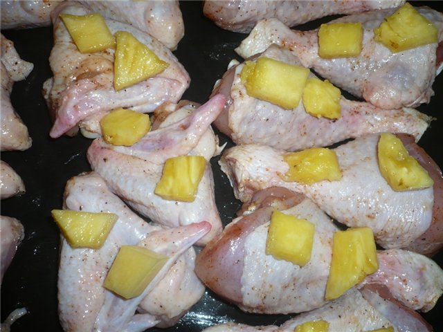Juicy chicken with pineapples