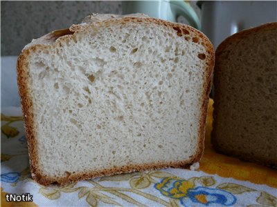 French bread with sparkling water in a bread maker