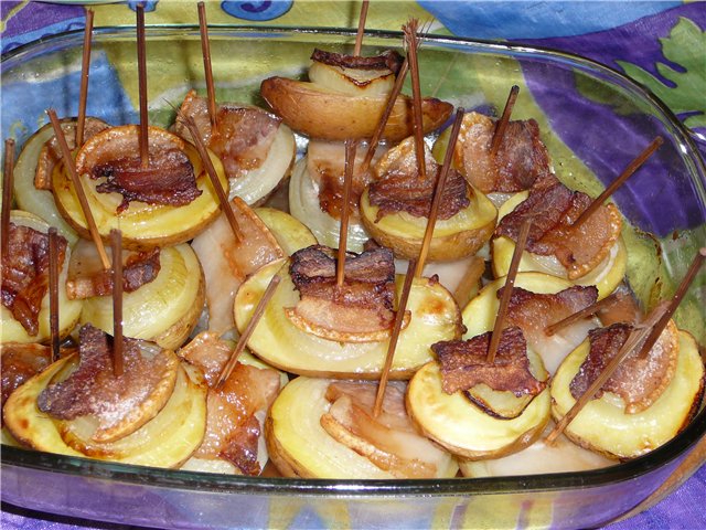 תפוחי אדמה עם ספינות שומן חזיר