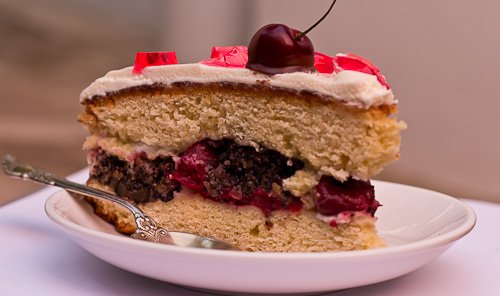 Pani torta a pitborah-on (sarkú hölgy)