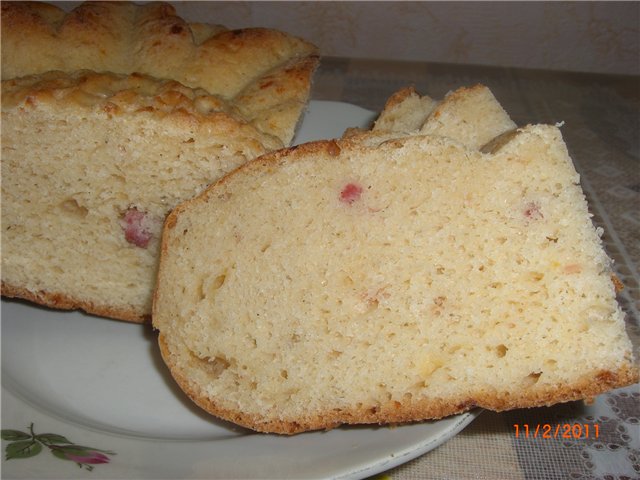 Bread with cheese and sausage (bread maker)