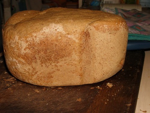 Brood, bijna zoals Oekraïens (broodbakmachine)