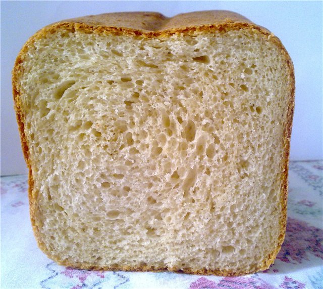 Pan de trigo con miel y requesón (panificadora)