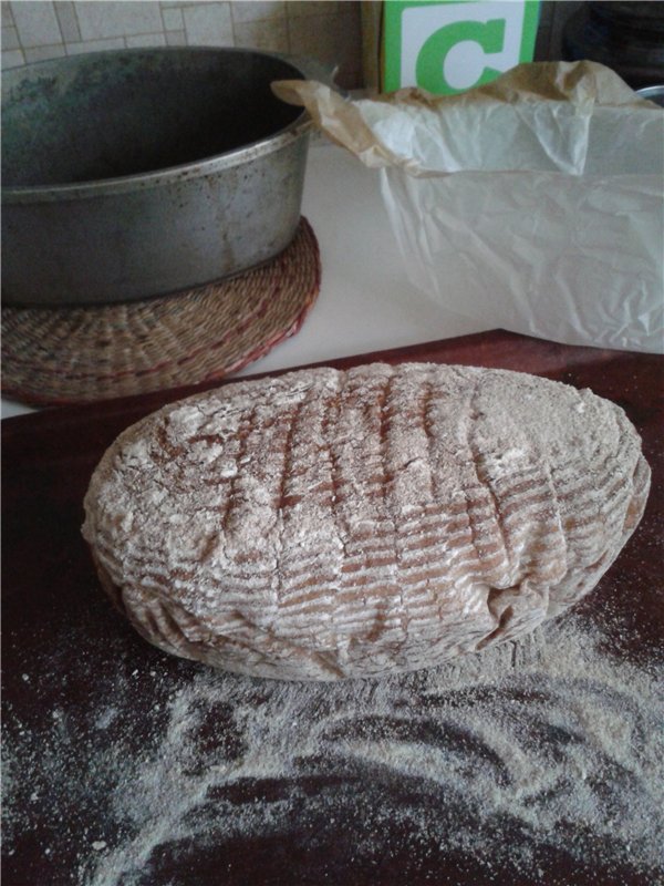 Prosty chleb pszenny na zakwasie kukurydzianym