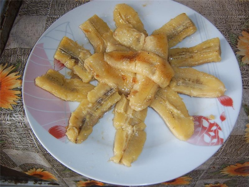 Panna cotta cremosa de pera con peras caramelizadas (Panna cotta)