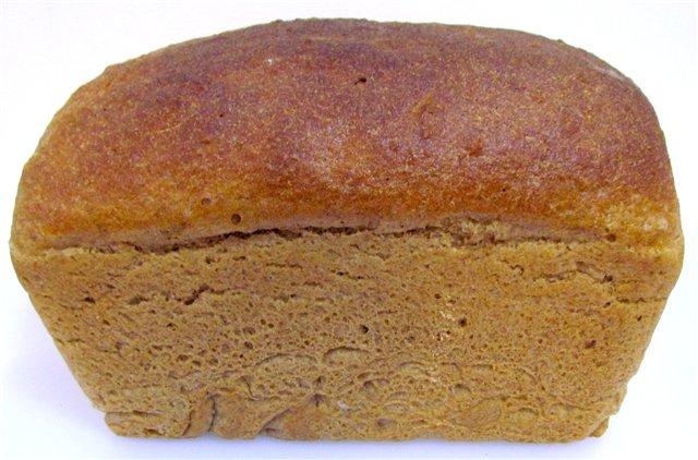 Pan de trigo y centeno elaborado en el horno.
