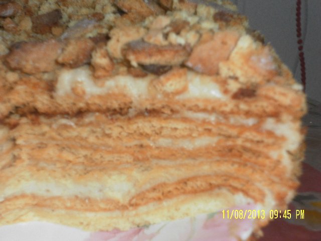 Honey cake from choux pastry