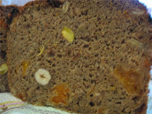 Borodinsky-brood met toevoegingen