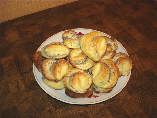 Curd dough patties with sorrel