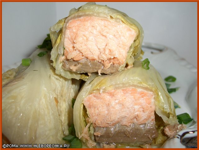 Steamed salmon in Chinese cabbage (Brand 6050 pressure cooker)