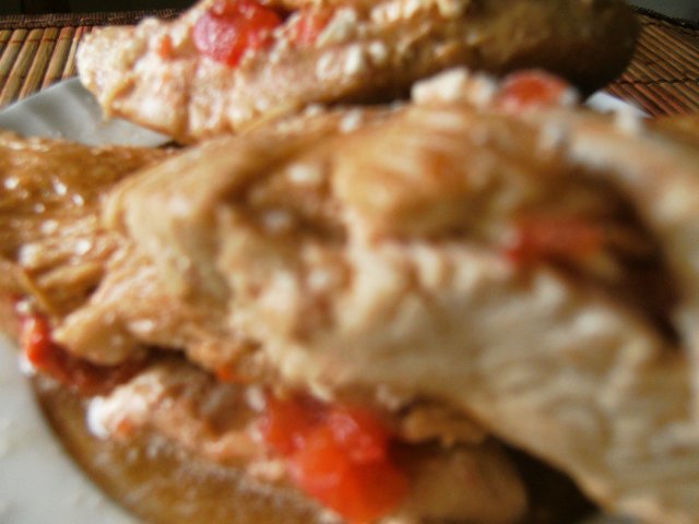 Turkey fillet with cheese and tomato (Cuckoo 1054)