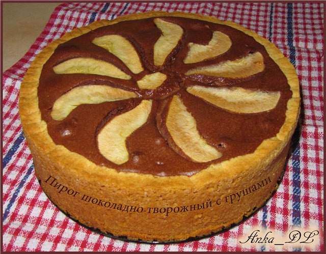 Chocolate-curd pie with pears