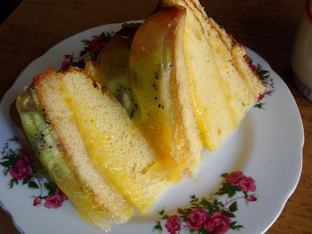 Panasonic SR-TMH18 multicooker cake with lemon frosting cream