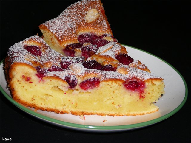 Ciasto twarogowo-jagodowe z orzechami