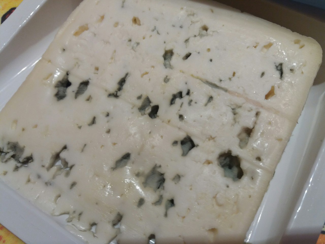Crema di brokkoli (brokkoli og blå ostesuppe)