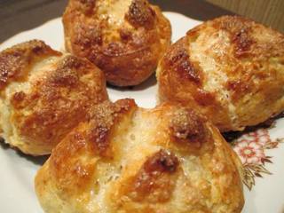 Cottage cheese buns with apples