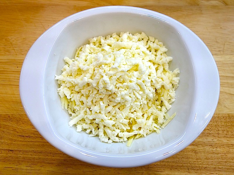 Khachapuri különböző sajtokkal
