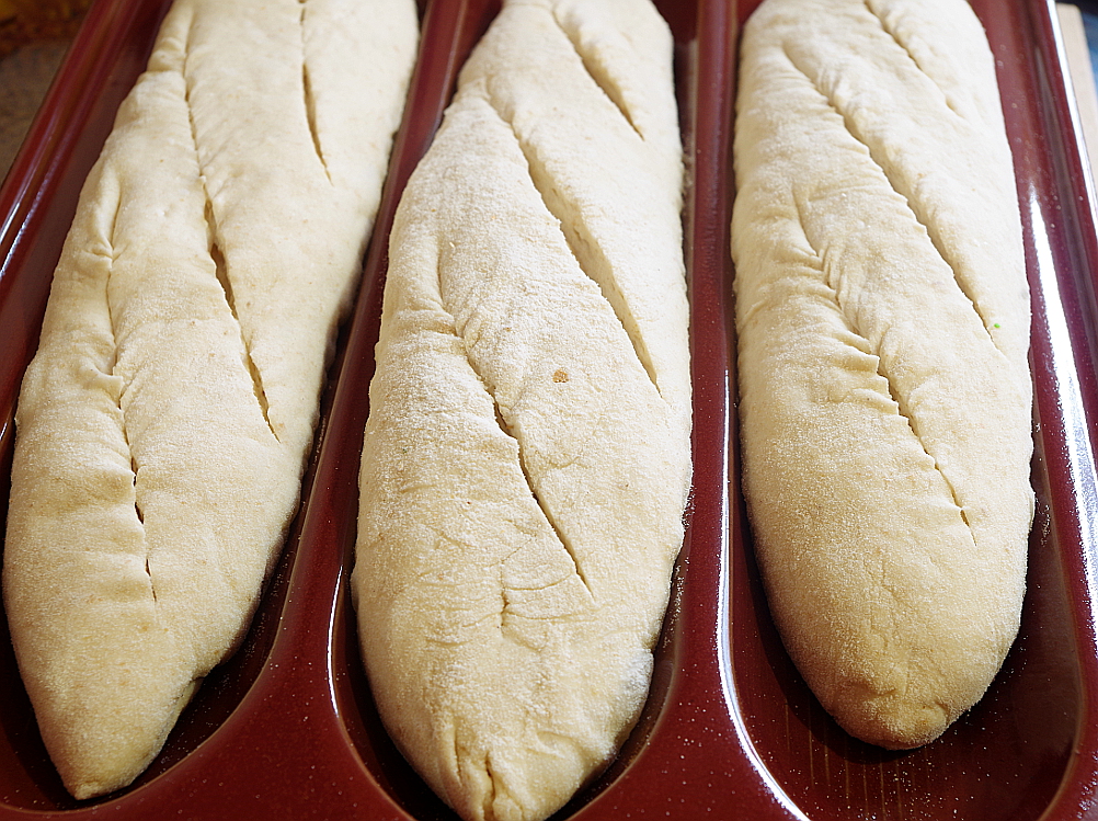 كيف نخبز الرغيف الفرنسي في الفرن؟