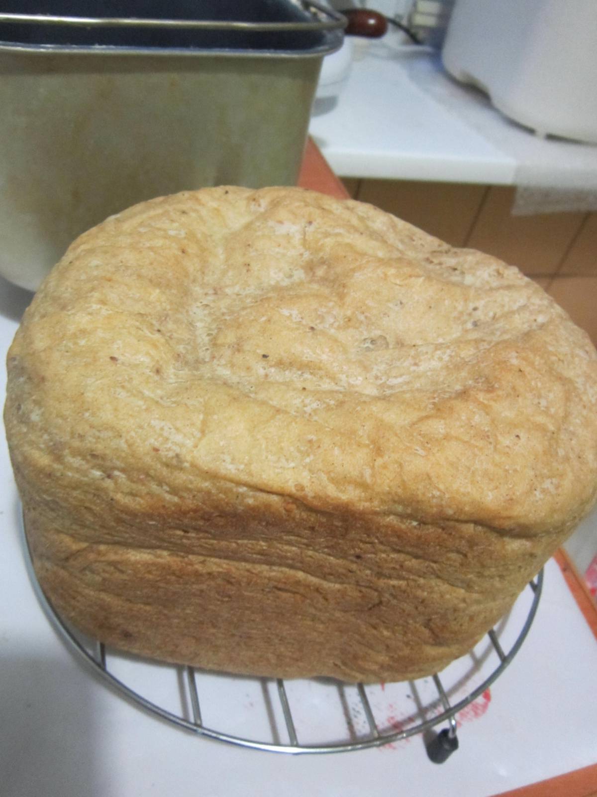 Búzatejes kenyér zabliszttel kenyérsütőben