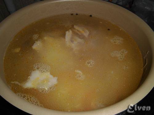 Zupa Kulesh z wieprzowiną i kaszą jaglaną (szybkowar Marka 6050)