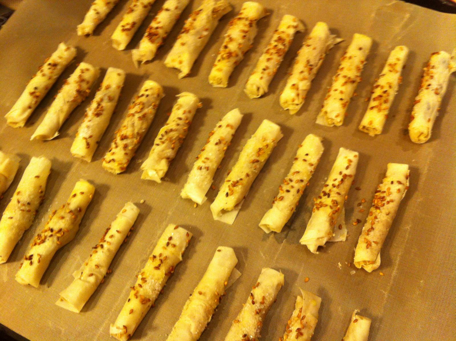 Filo dough cigars with nut filling