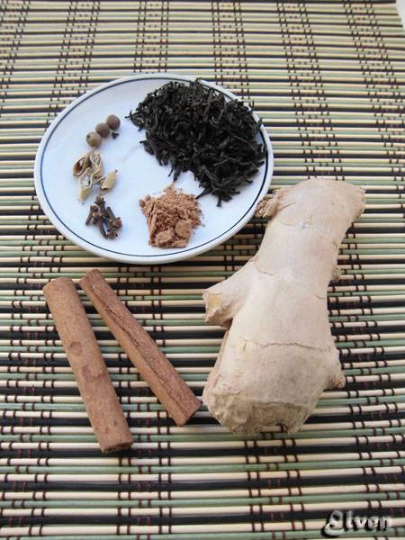 תרכיז תה מסאלה (סירופ צ'אי תוצרת בית)