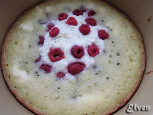 Pie with cottage cheese and raspberries (Brand 6050 cooker)