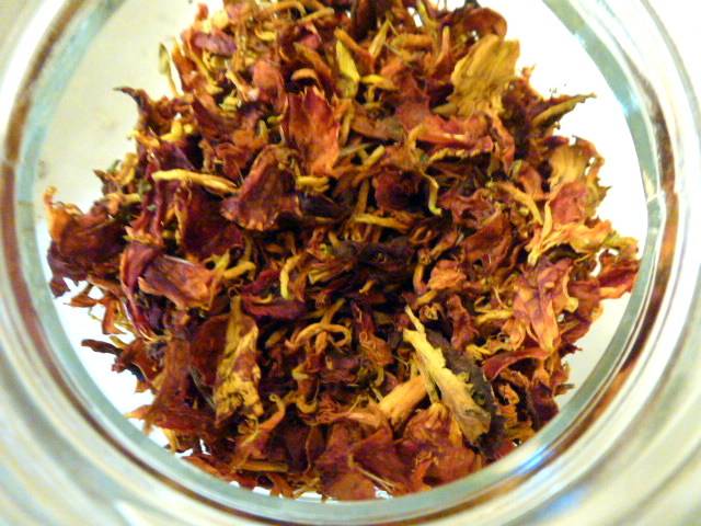 Fermented rose petal tea