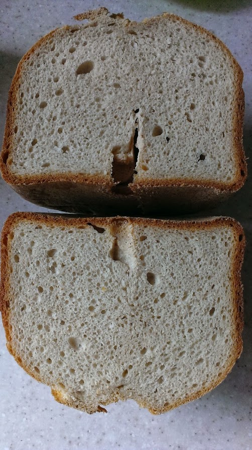 Leniwy czarny chleb