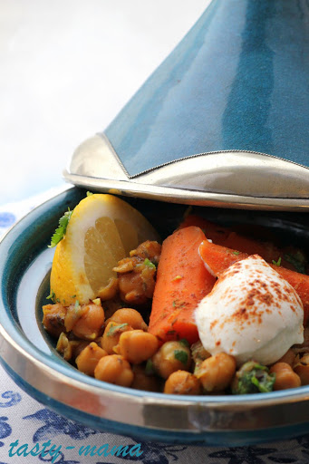Almost everything about tagine (what it is and how to cook in it)