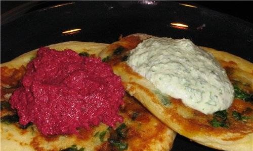 Kumalat ang beetroot para sa mga pancake