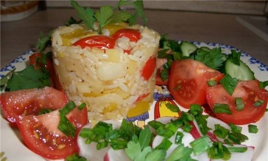 Guarnición de arroz con manzanas