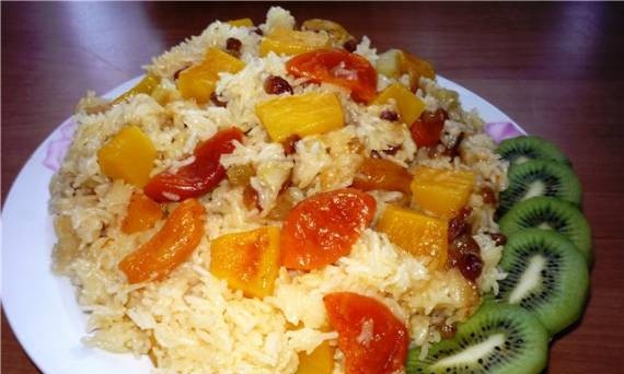 Pilaf de frutas con jugo de naranja (Panasonic SR-TMH 18)