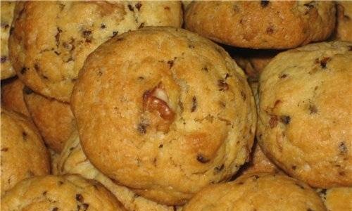 Người phụ nữ cookie với hương thơm cà phê