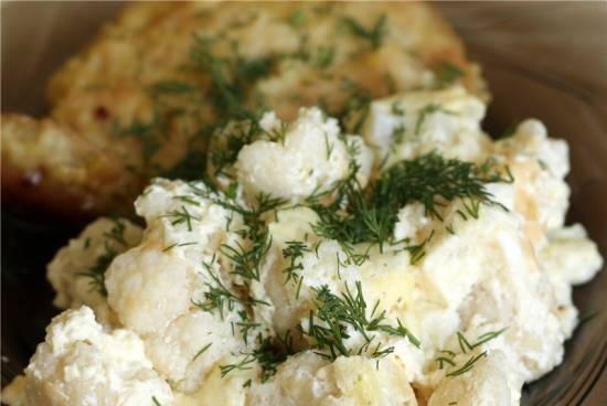 Cauliflower sa isang torta na may keso