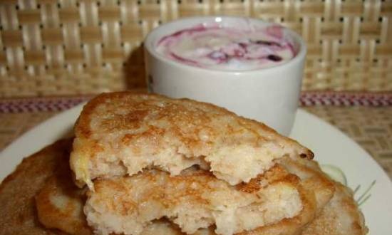 Pancakes "7 cereals", whole grain with banana and lingonberry