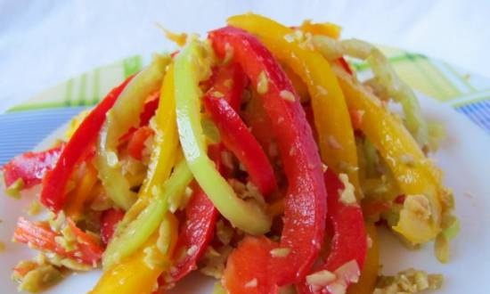 Ensalada de pimiento morrón con aceitunas