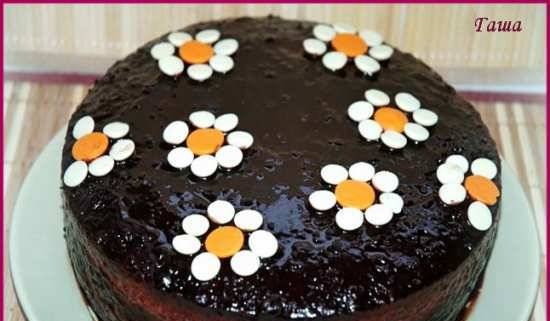 Pastel de chocolate y grosellas