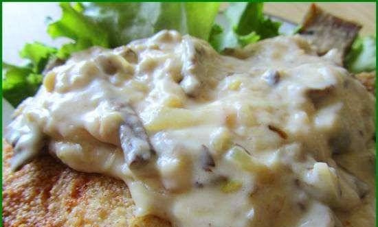 Fried flounder with mushroom sauce