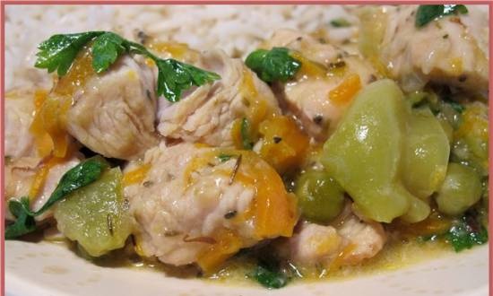 Turkey fricassee para sa CUCKOO 1054