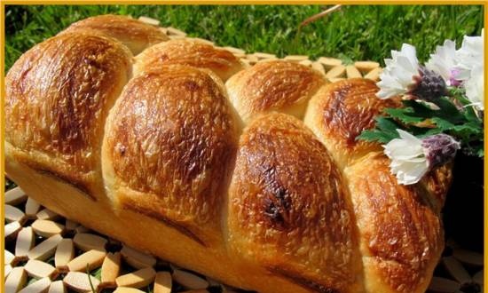 Lithuanian challah in the oven