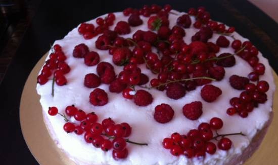 Souffle cake Berry cloud (no baking)